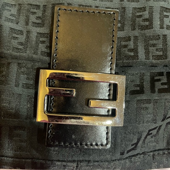 Fendi Baguette Black fabric - Picture 2 of 6